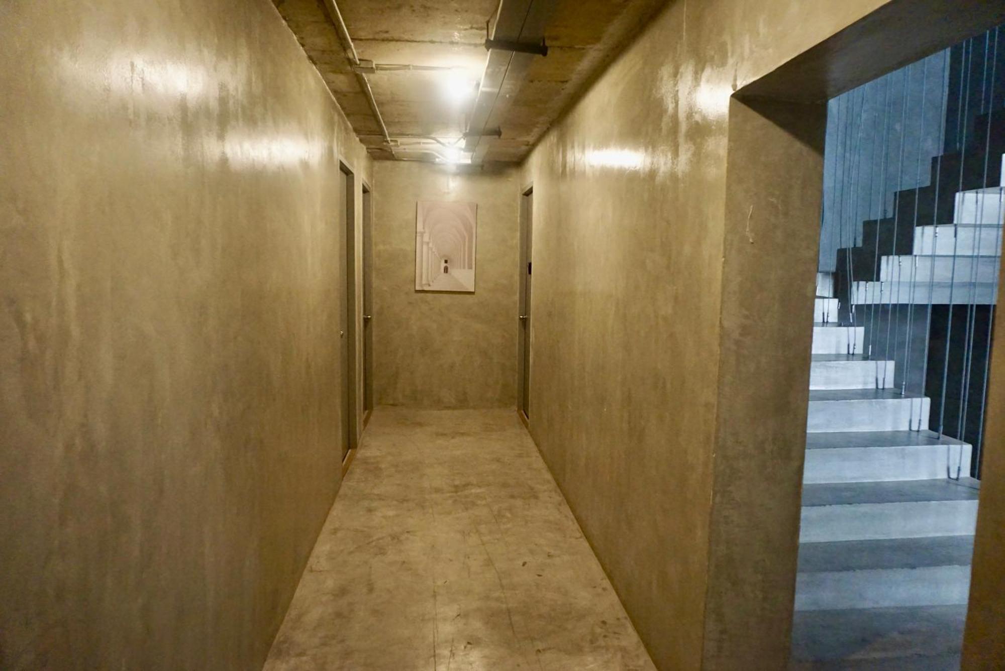 Hash Apartment With Unique Chill Design At Silom Soi 3 Бангкок Екстер'єр фото